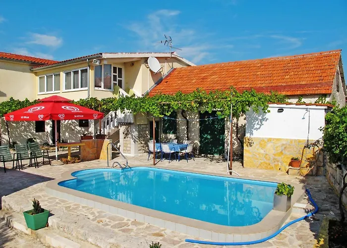 Mali Ive By Interhome *